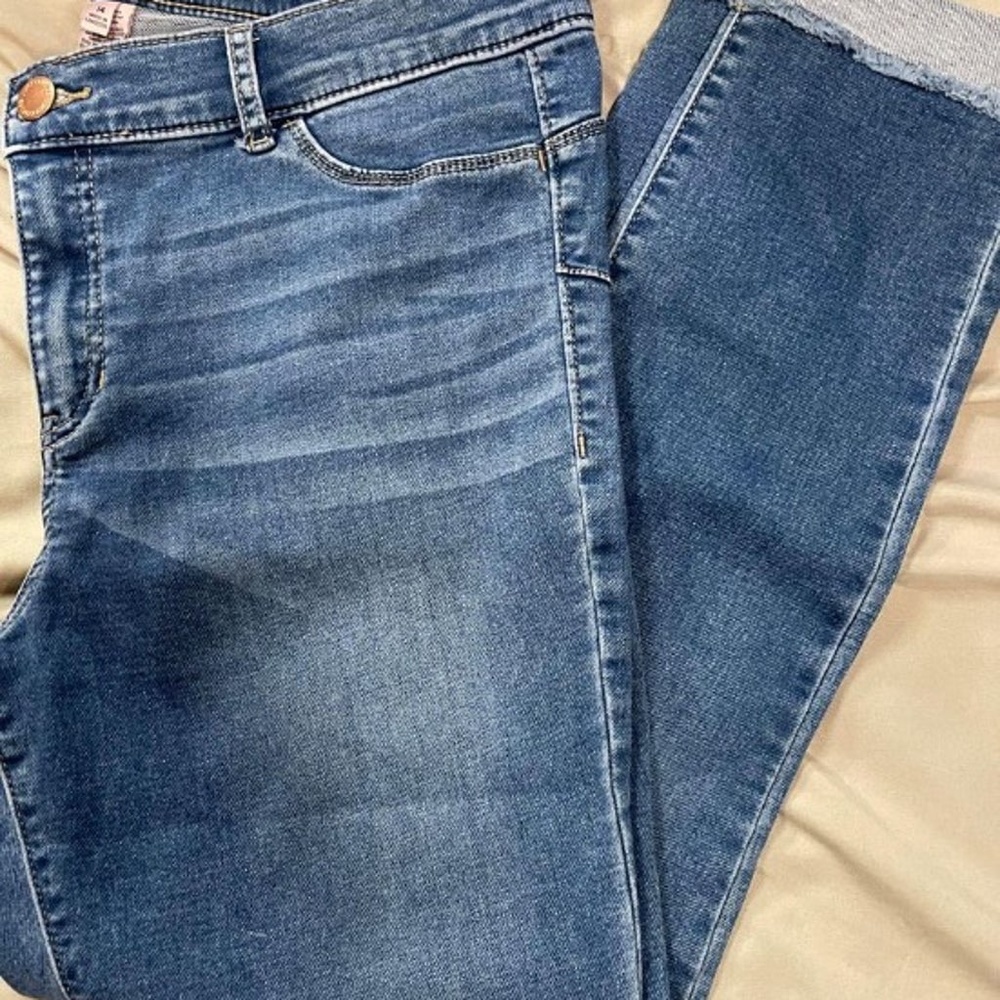 Juicy Couture Skinny Jeans